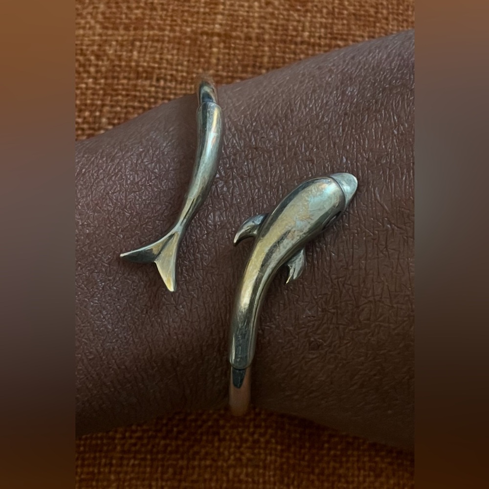 Vintage Kabana Signed KBN Sterling Silver Dolphin Wrap Bangle Tension Bracelet